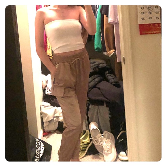 Gold joggers💛 - Picture 1 of 4